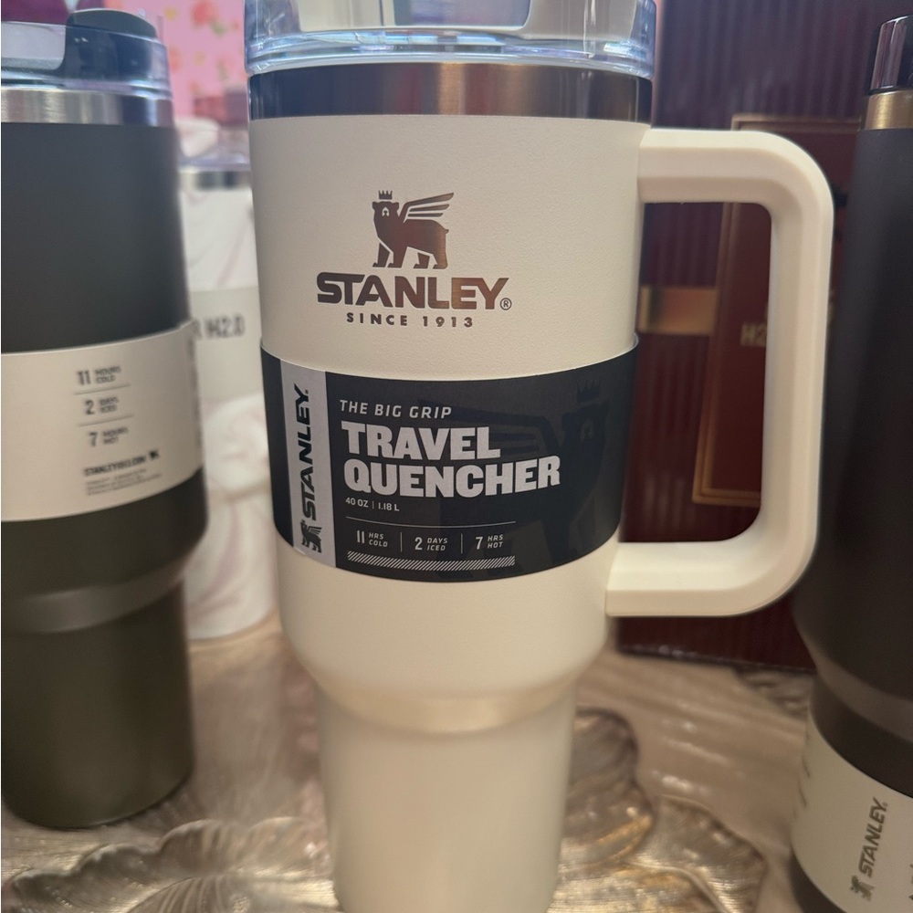 Stanley White Travel Quencher Tumbler